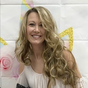 Meet your Posher, Frances